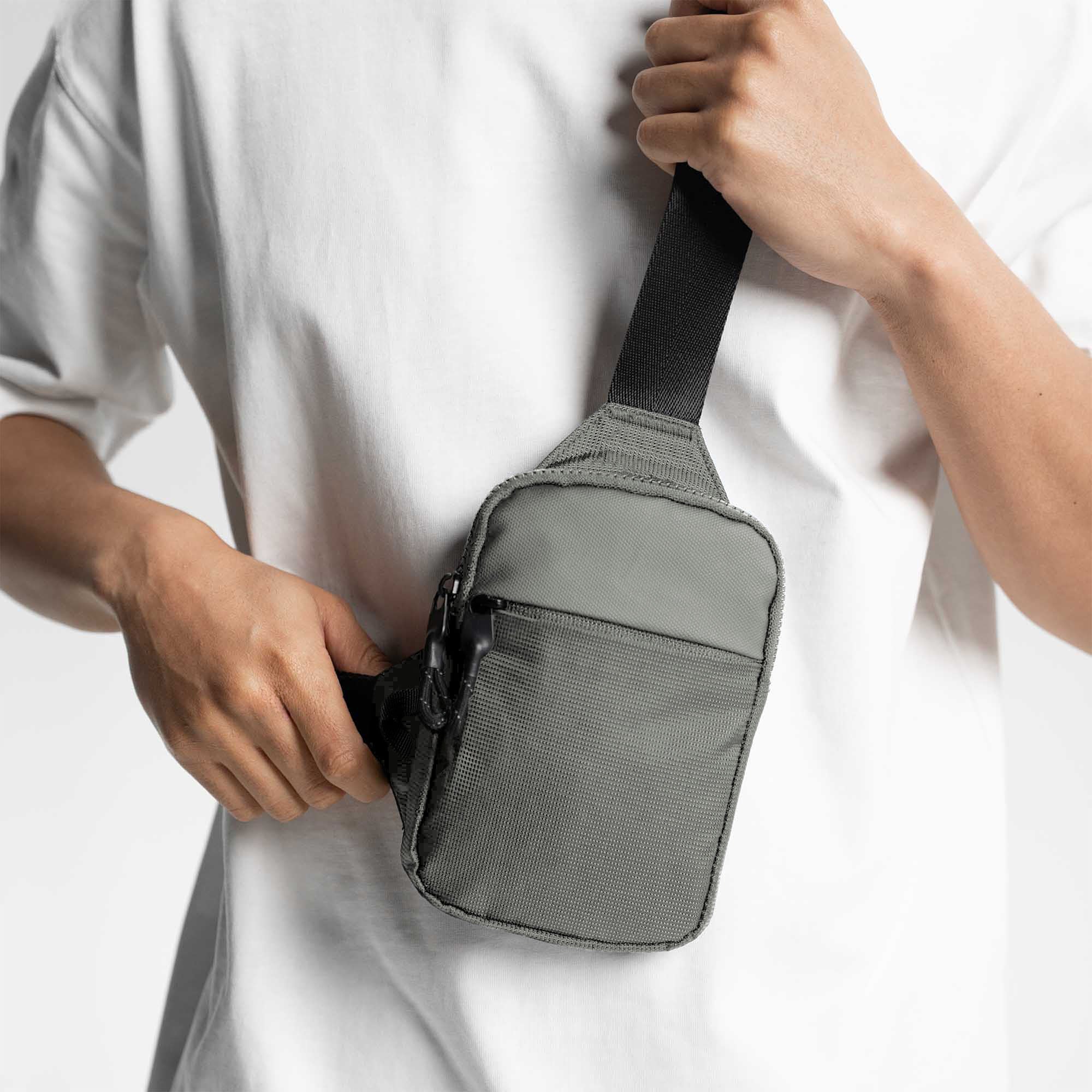 Borsa tracolla verde oliva vista frontale
